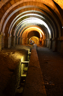 Le tunnel fait plus de 160m de longueur