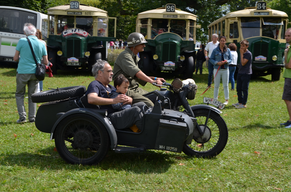 Side car militaire 1