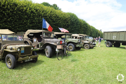 Vehicules militaires